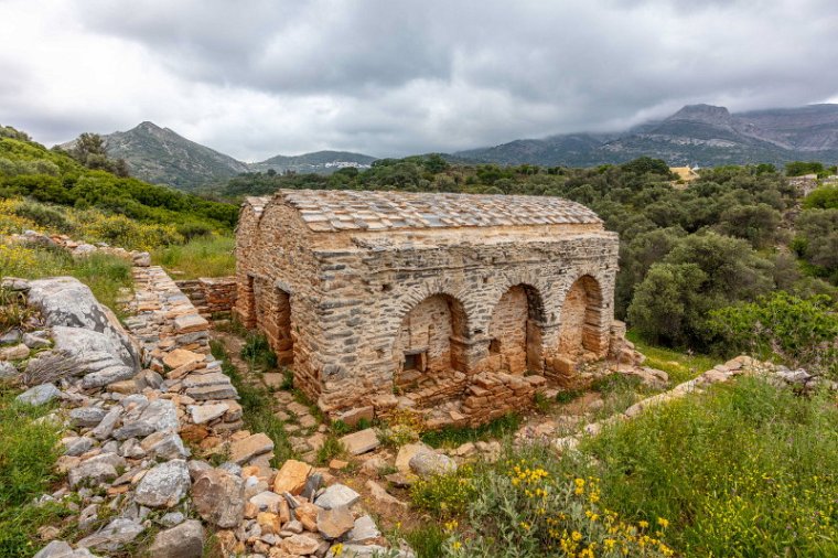 086 Naxos, Kerk van Taxiarches.jpg